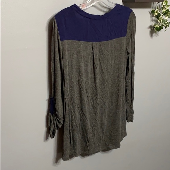 Anthro eri + ali Navy & Grey Top sz S - Picture 5 of 6